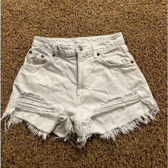 Zara shorts - Picture 1 of 3